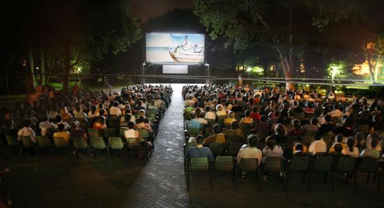 cinema-sotto-le-stelle