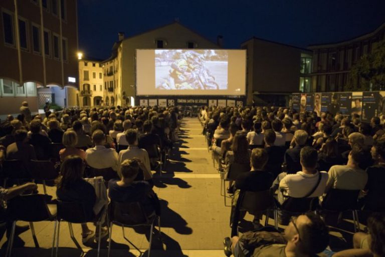 cinema sotto le stelle